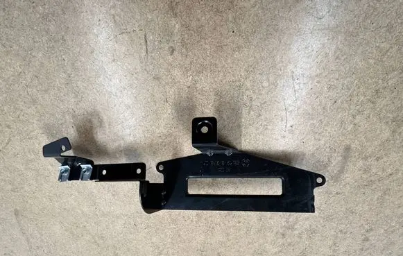 BMW 3 E46 Navigation GPS unit bracket/holder 65128378014 8378014