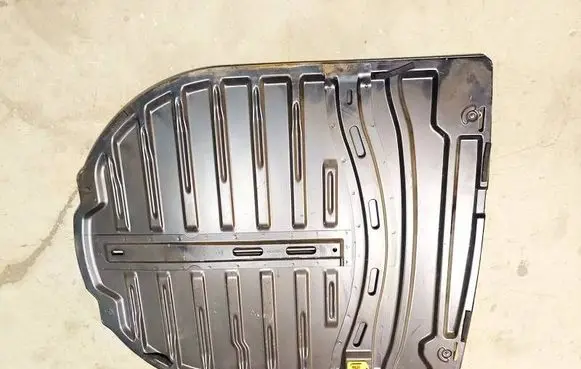 Volkswagen Golf IV Other trunk/boot trim element 1J9803725A