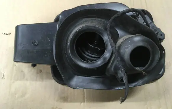 Skoda Karoq Fuel tank cap 575809702 84221