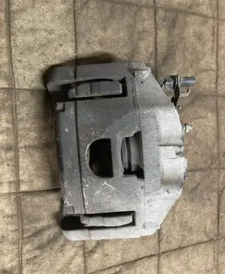 Front brake caliper