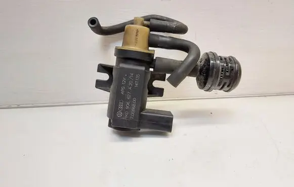 Volkswagen Transporter - Caravelle T5 Vacuum valve 1K0906627A