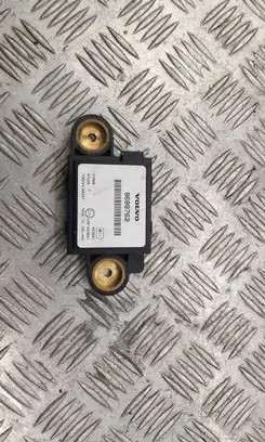 Volvo XC70 Alarm relay 8688762