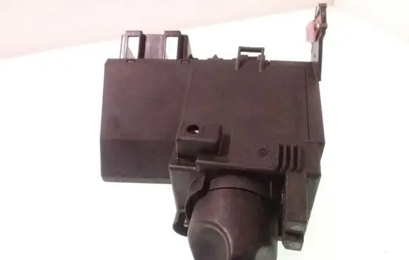 Mercedes-Benz E W210 Light switch 2105450101