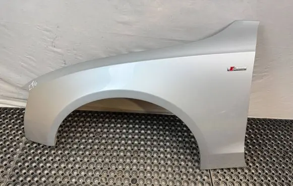 Audi A5 8T 8F Fender