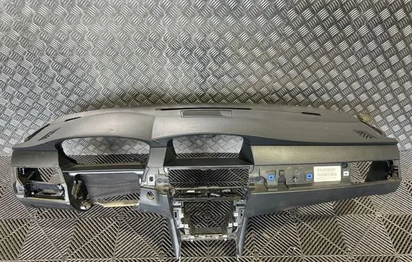 BMW 5 E60 E61 Dashboard 6976405