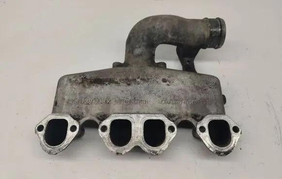 Audi A4 S4 B5 8D Intake manifold 028129713K