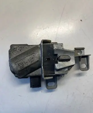 Volvo V50 Steering wheel lock 30680132