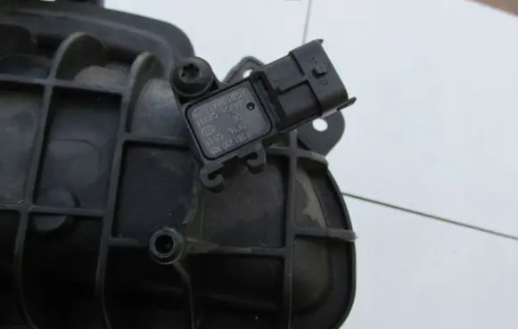 Ford C-MAX II Intake air temperature sensor AG919F479AB