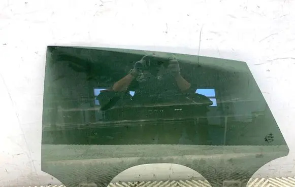 Audi A7 S7 4K8 Rear door window glass 