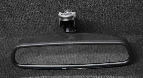 Land Rover Discovery 4 - LR4 Rear view mirror (interior) E11015624