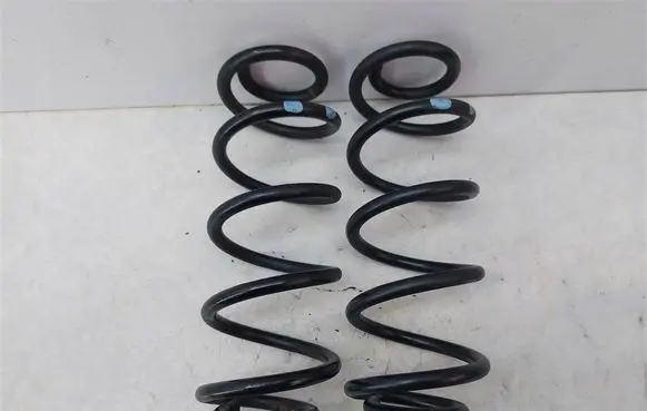 Suzuki SX4 Rear coil spring 