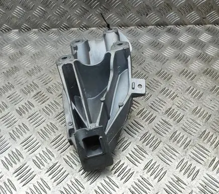 BMW X6 G06 Engine mounting bracket 9844633