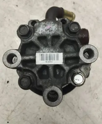 Toyota Corolla Verso E121 Power steering pump U4J11047