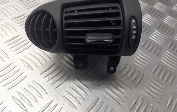 Mercedes-Benz C W203 Dashboard air vent grill cover trim 2038300154
