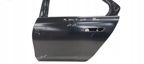 BMW 7 G70 Rear door