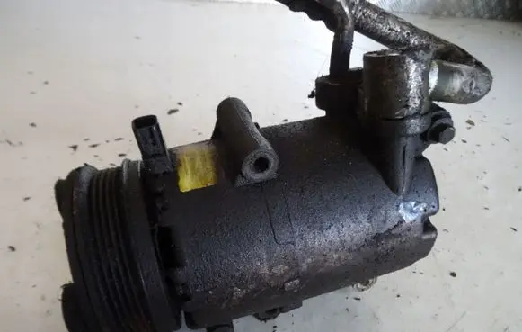 Ford Focus Air conditioning (A/C) compressor (pump)