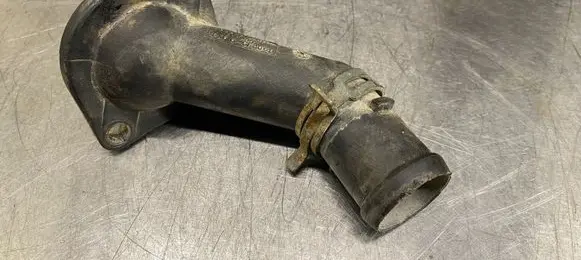 Skoda Octavia Mk2 (1Z) Engine coolant pipe/hose 06A121121C 038121121D