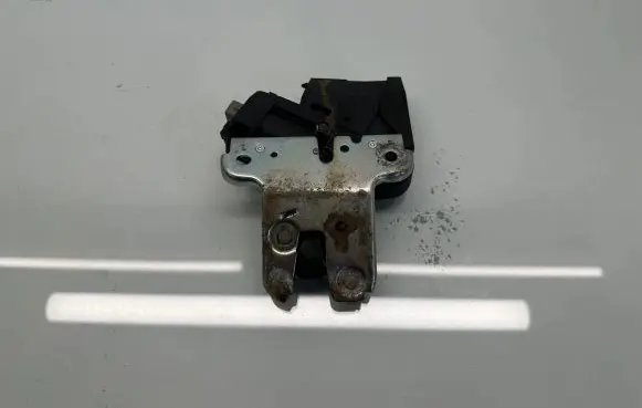 Audi A4 S4 B8 8K Tailgate/trunk/boot lock/catch/latch 4E0827645A 4F0827506