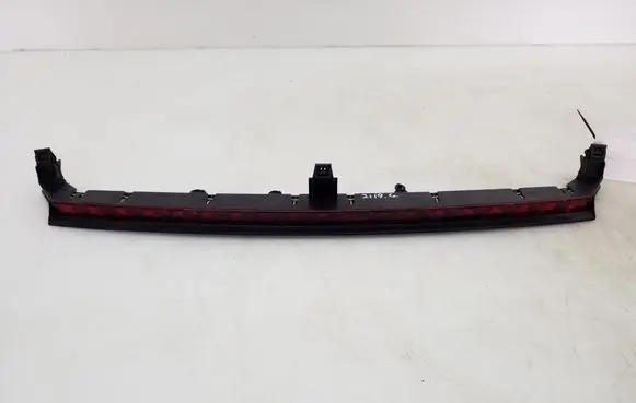 Mercedes-Benz GLK (X204) Third/center stoplight A2048201256
