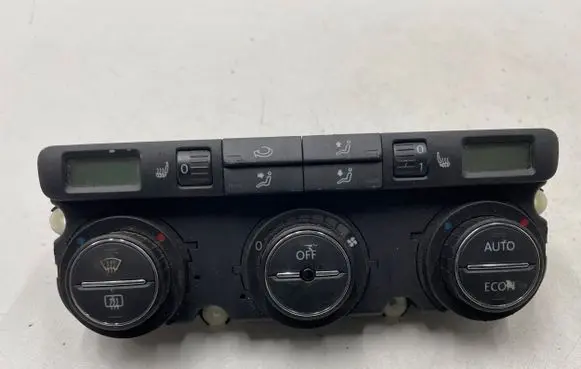 Volkswagen Tiguan Climate control unit