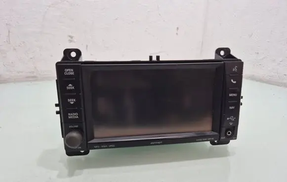 Radio/CD/DVD/GPS head unit