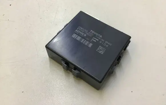 Lexus NX Hand brake control module 8905078020 15181111380