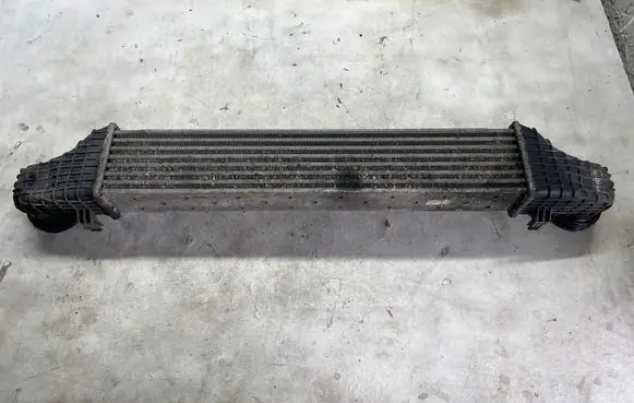 Mercedes-Benz E W211 Intercooler radiator A2115003902 3275377