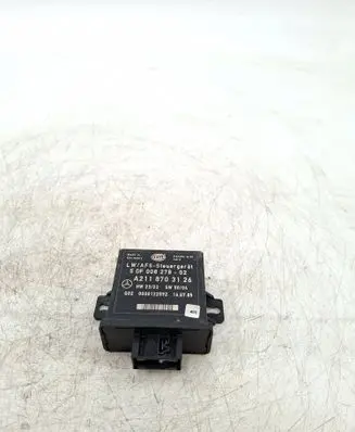 Mercedes-Benz E W211 Light module LCM A2118703126