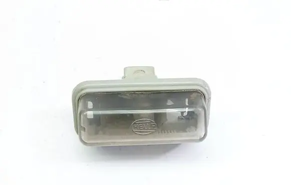 Toyota Avensis T250 Number plate light E1001479