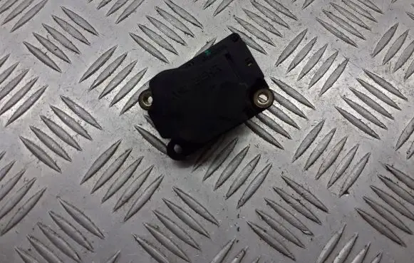 Volvo S60 A/C air flow flap actuator/motor 75622D