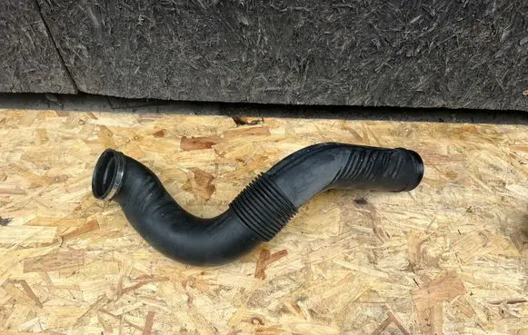 BMW X3 F25 Air intake hose/pipe 7616933