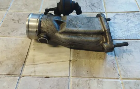 Audi A6 S6 C5 4B Throttle valve 4B0145950