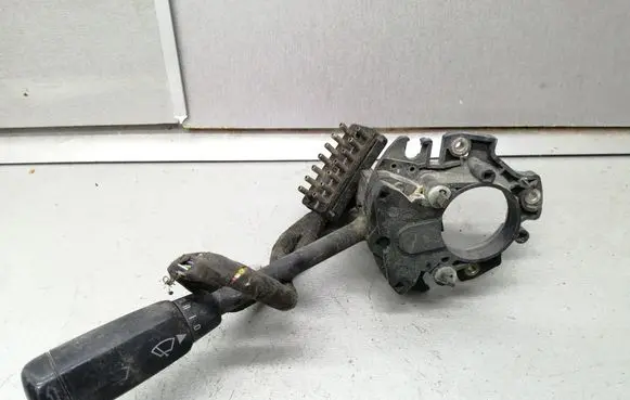 Mercedes-Benz E W124 Wiper control stalk 1245450124