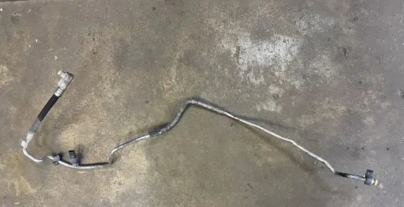 Air conditioning (A/C) pipe/hose