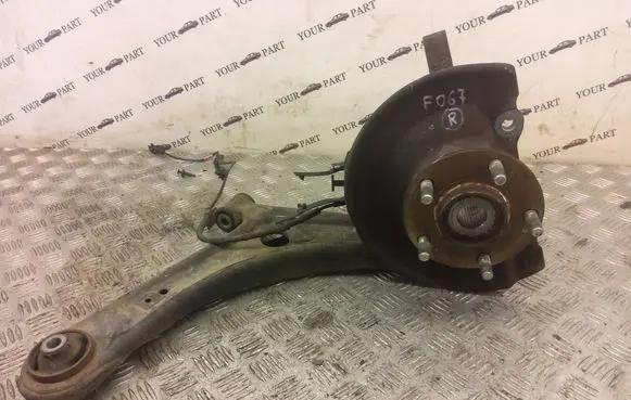 Mitsubishi Outlander Front wheel hub spindle knuckle