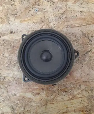 BMW i3 Audio system kit 16014910 21MAY15 4966