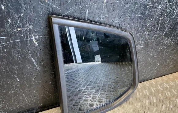 Volkswagen Touran III Rear door window/glass frame 