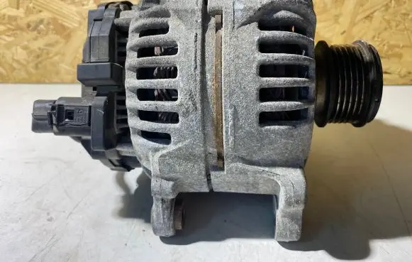 Seat Altea Generator/alternator 0124525091