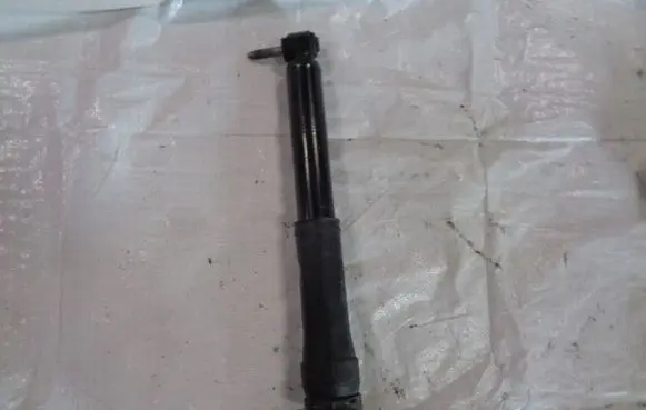 Rear shock absorber/damper
