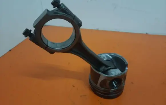 Audi A4 S4 B6 8E 8H Piston BHS038J