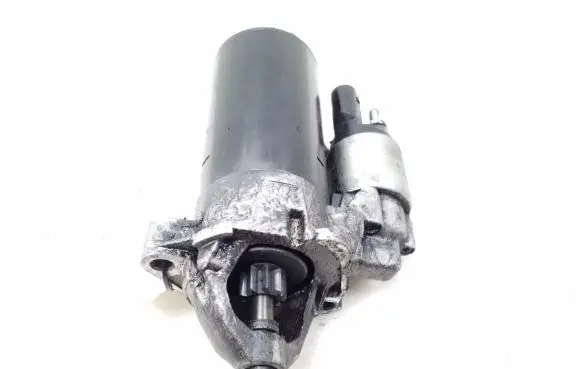Audi A4 S4 B7 8E 8H Starter motor 220870