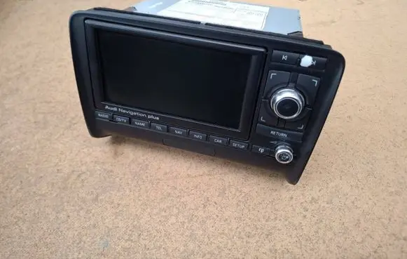 Audi TT TTS Mk2 Screen/display/small screen 8J0035192