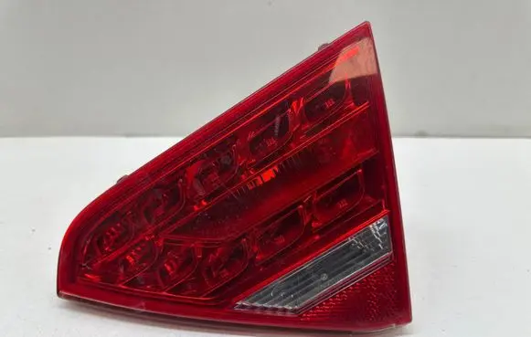 Audi A5 Sportback 8TA Tailgate rear/tail lights 8T0945094A