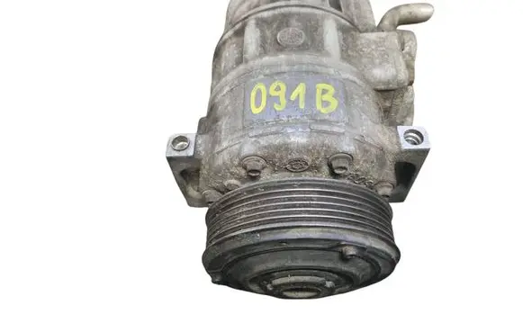 Volkswagen PASSAT B6 Air conditioning (A/C) compressor (pump) 1K0820803G