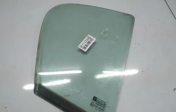 Opel Astra H Rear vent window glass AS2