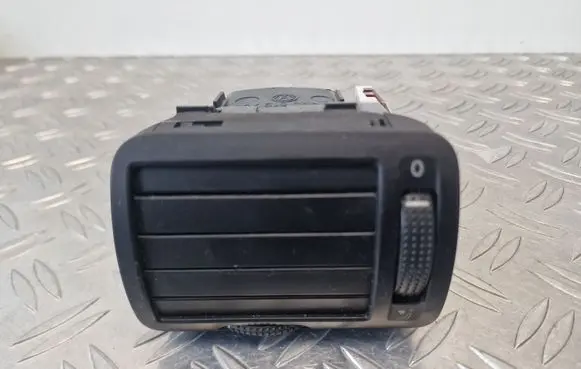 Volkswagen PASSAT B5.5 Dashboard side air vent grill/cover trim 3B0819703D