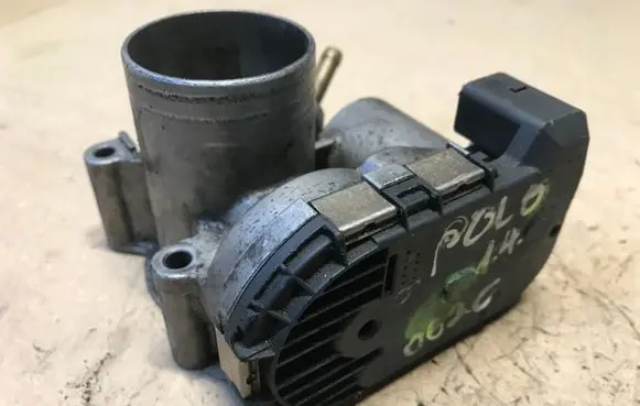 Volkswagen Polo III 6N 6N2 6NF Throttle body valve 030133062C 0280750095