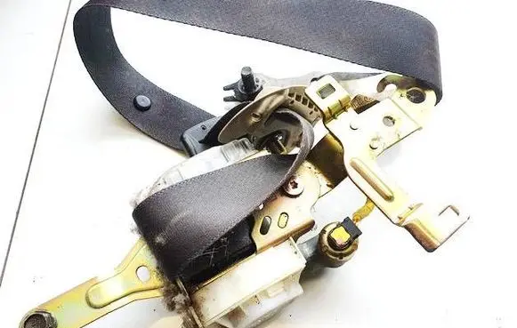 Subaru Outback Front seatbelt 7k7330p
