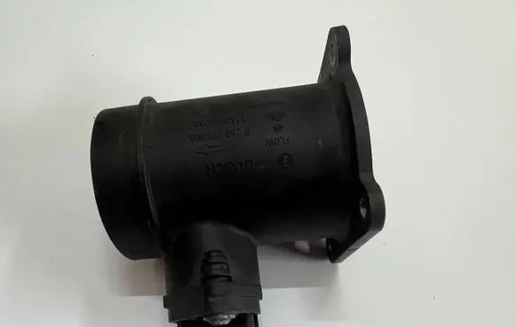 Nissan Almera N16 Mass air flow meter 0280218005