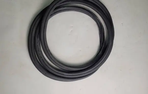 Mercedes-Benz Vito Viano W639 Front door rubber seal A6396970698